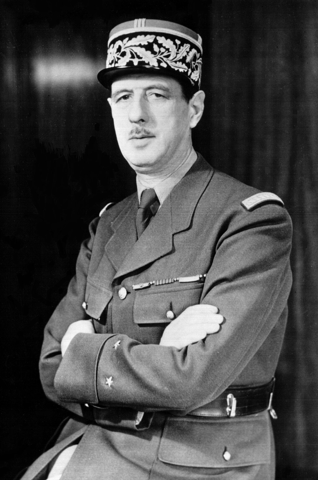 De_Gaulle-OWI_(cropped)-(c).jpg