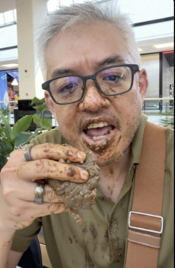 eatingyummyshit.jpg