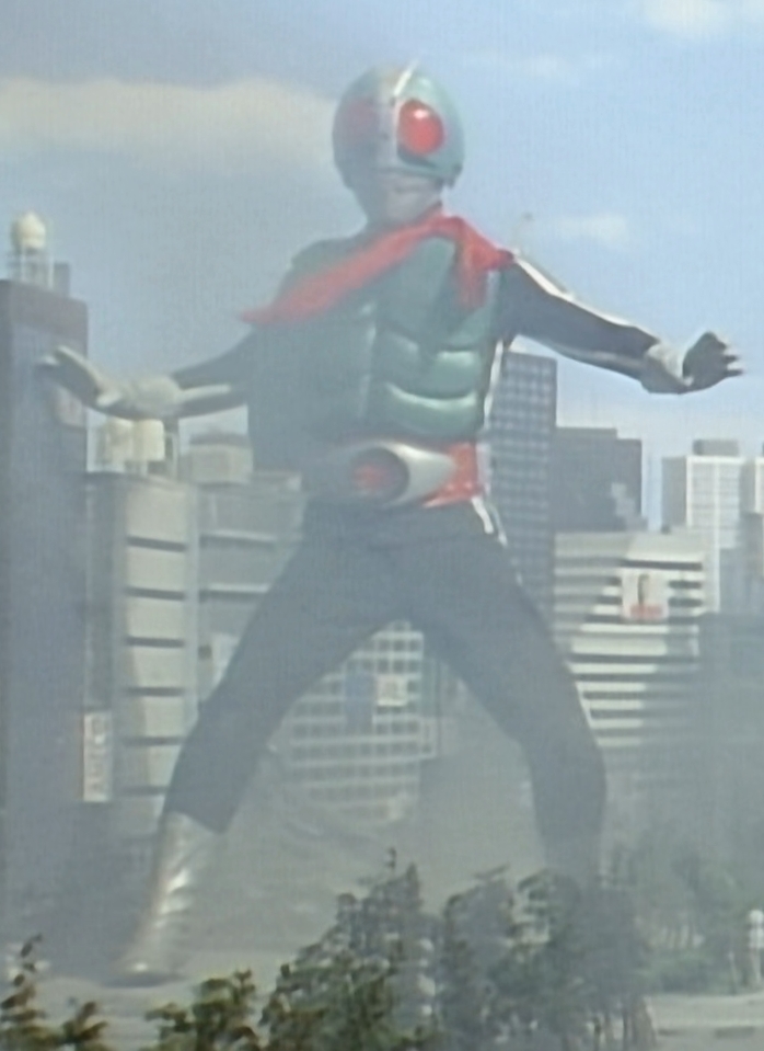 Giant_Kamen_Rider_1.jpg