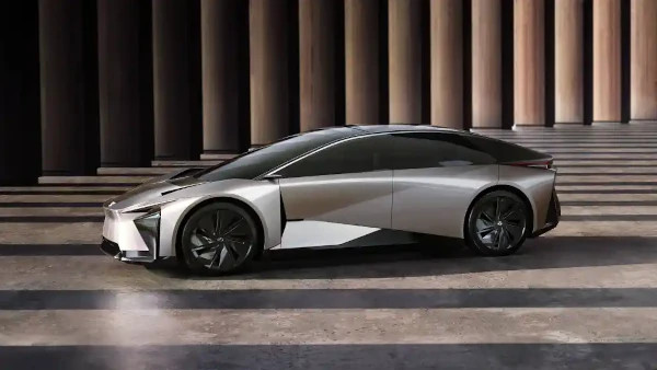 Lexus-IS-EV-1.jpg
