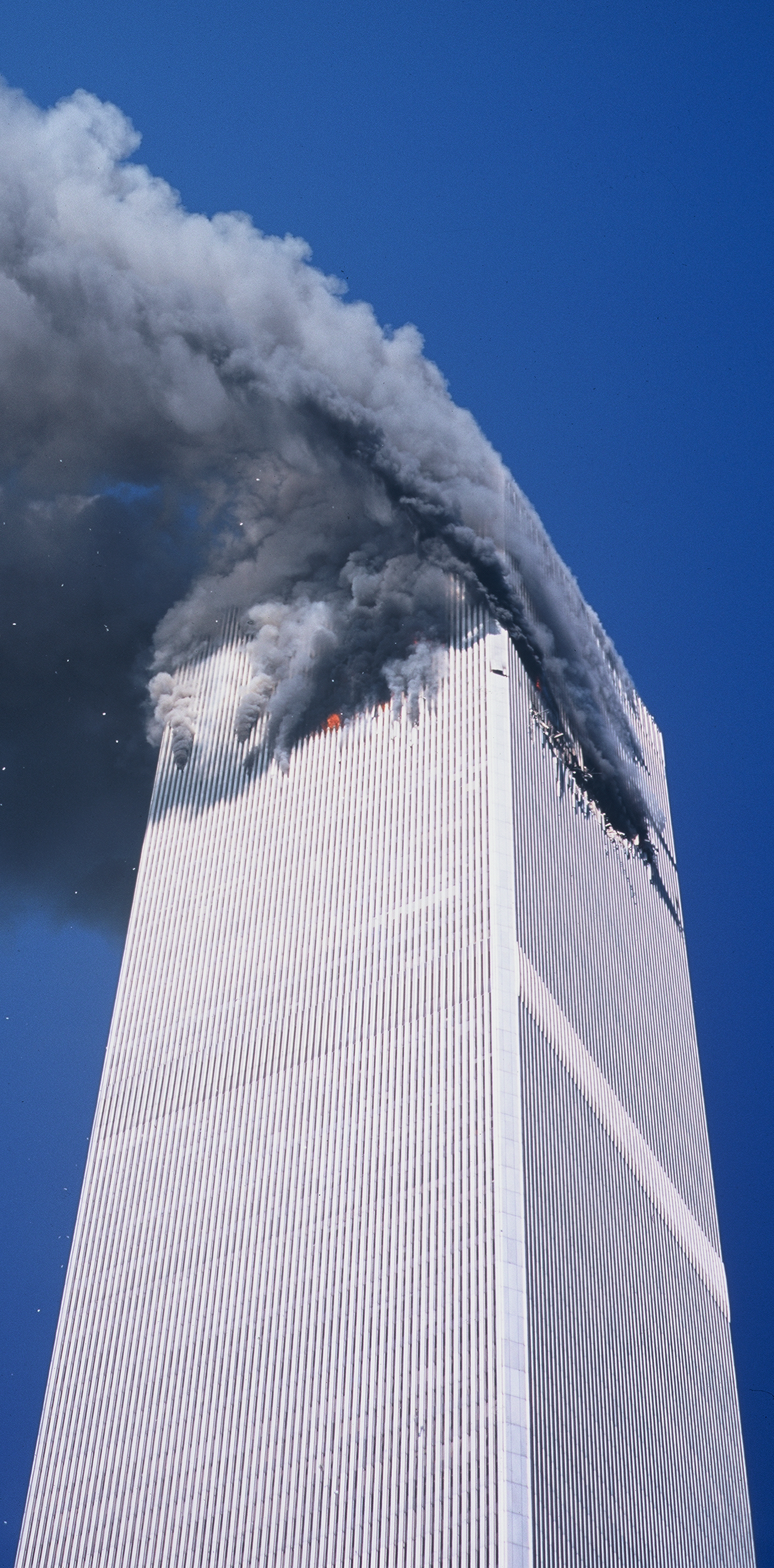The_North_Tower_burning_on_September_11,_2001.jpg