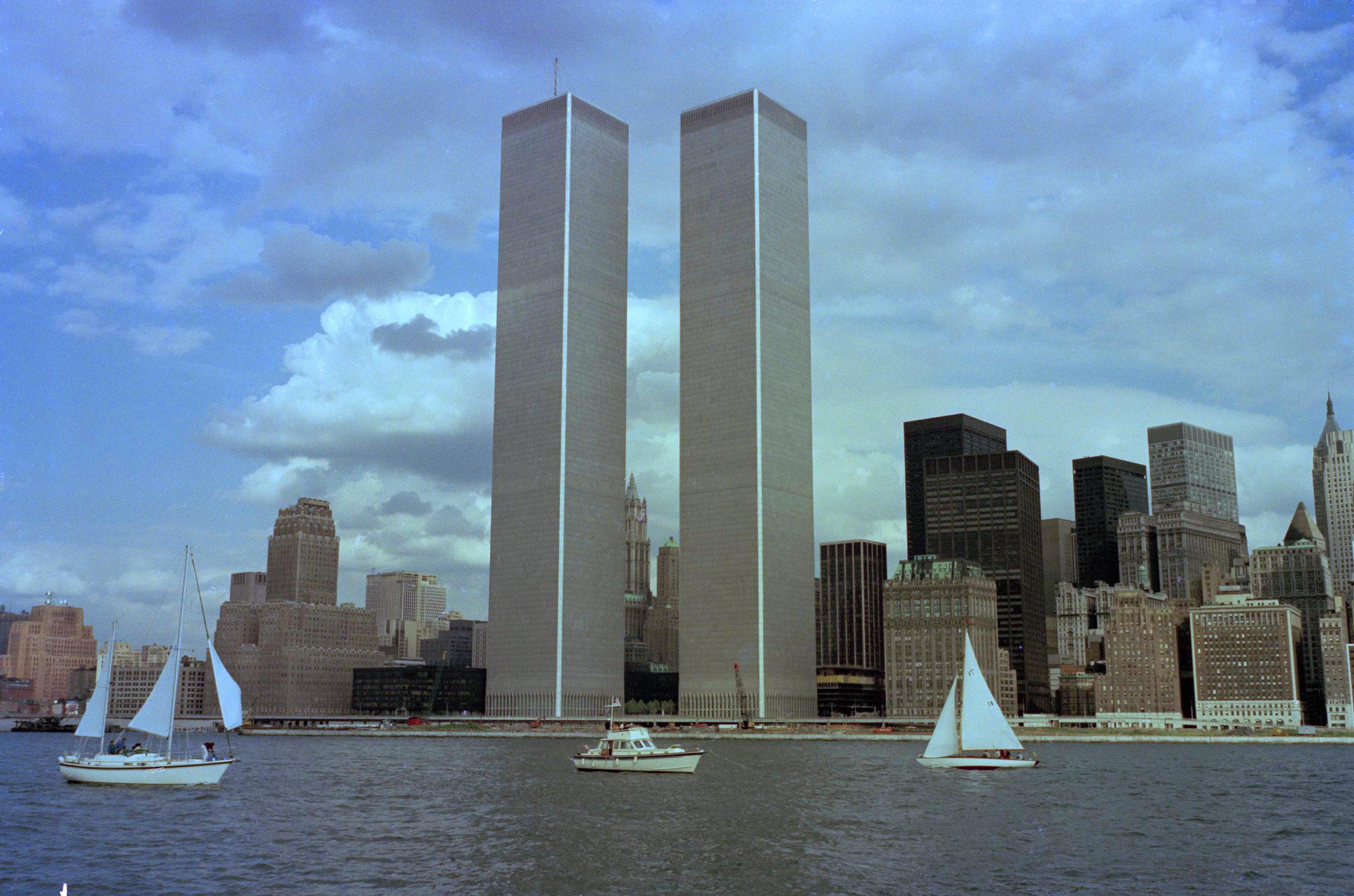 Watchf_AP_A_NY_USA_APHS461259_Twin_Towers_210834169685.jpg