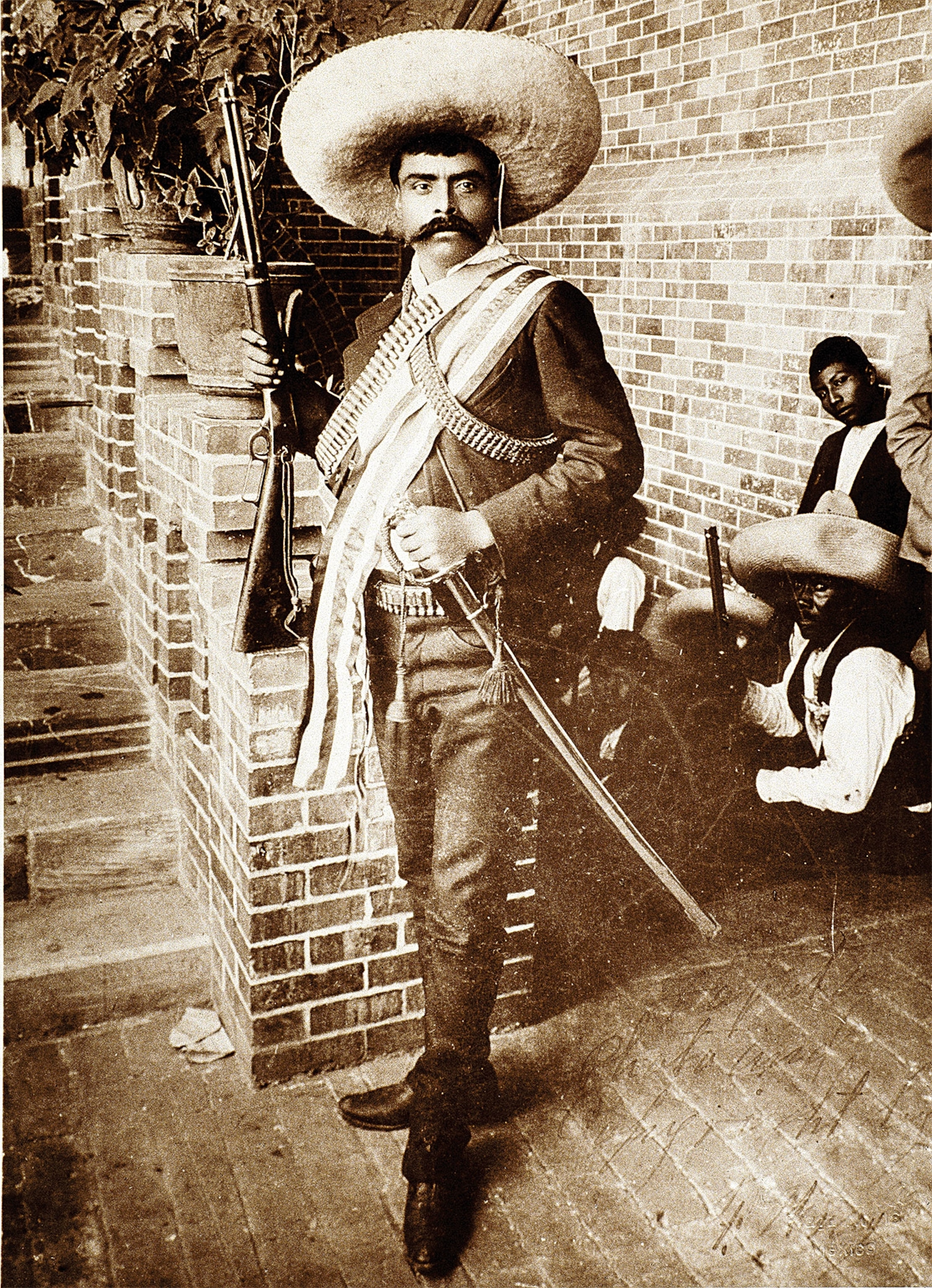 zapata12.jpg