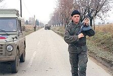 320px-Balkans_War_1991,_foot_patrol_(Srpska_dobrovoljačka_garda)_-_Flickr_-_Peter_Denton_丕特_._天登.jpg