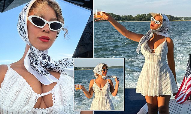 www.dailymail.co.uk